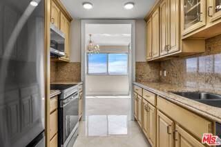 10701 Wilshire Blvd #1903 - Photo 3 of 8