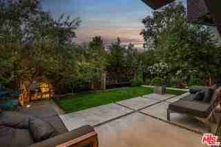 716 Bouett St - Photo 2 of 8