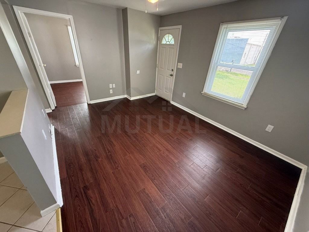 8902 Thorpe St - Photo 3 of 8
