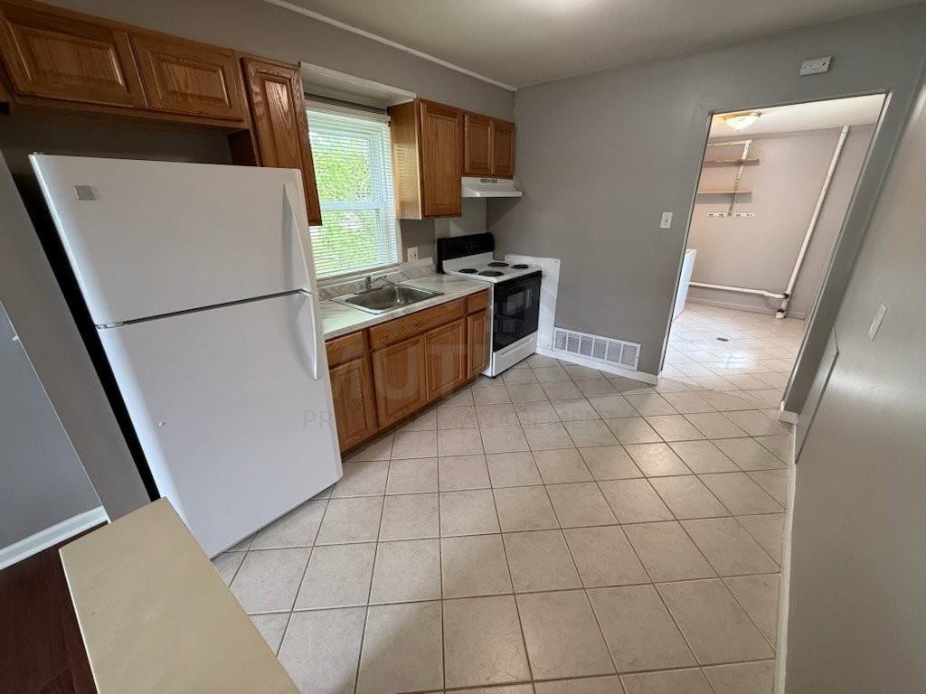8902 Thorpe St - Photo 5 of 8