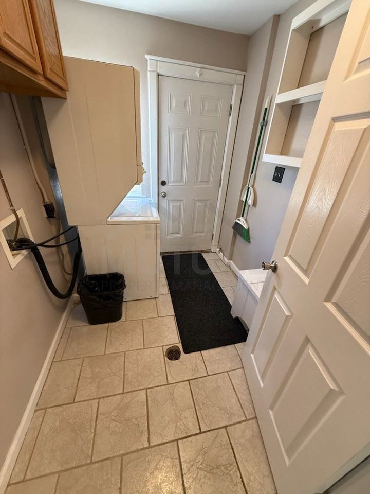 28124 Brentwood St - Photo 7 of 8