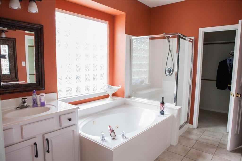 Worthington Dr - Photo 5 of 8