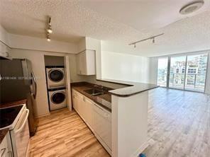 Brickell Ave - Photo 6 of 8