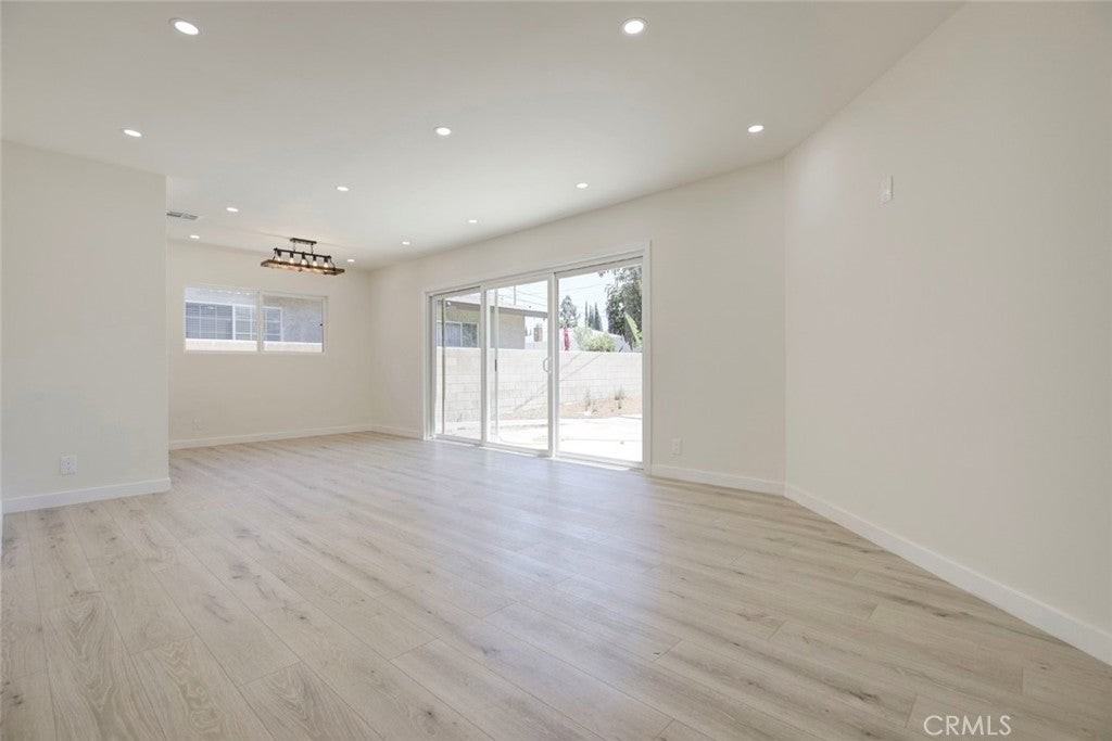 8358 Nestle Ave - Photo 3 of 18