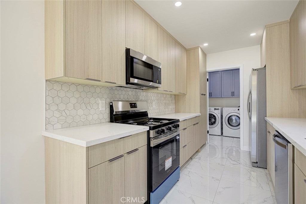 8358 Nestle Ave - Photo 6 of 18