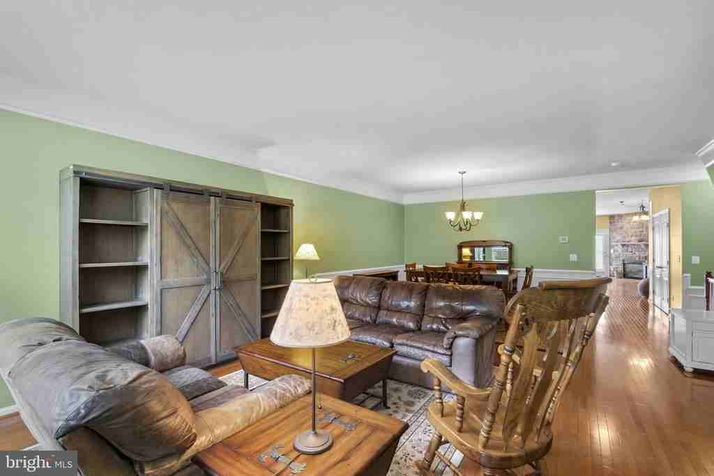 43682 Chicacoan Creek Sq - Photo 7 of 34