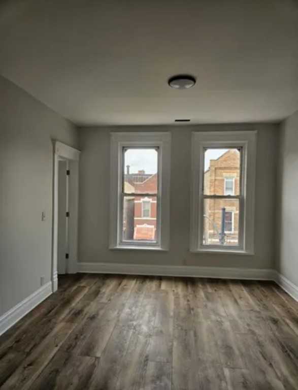 1533 W 17th St Apt 3f - Photo 7 of 7