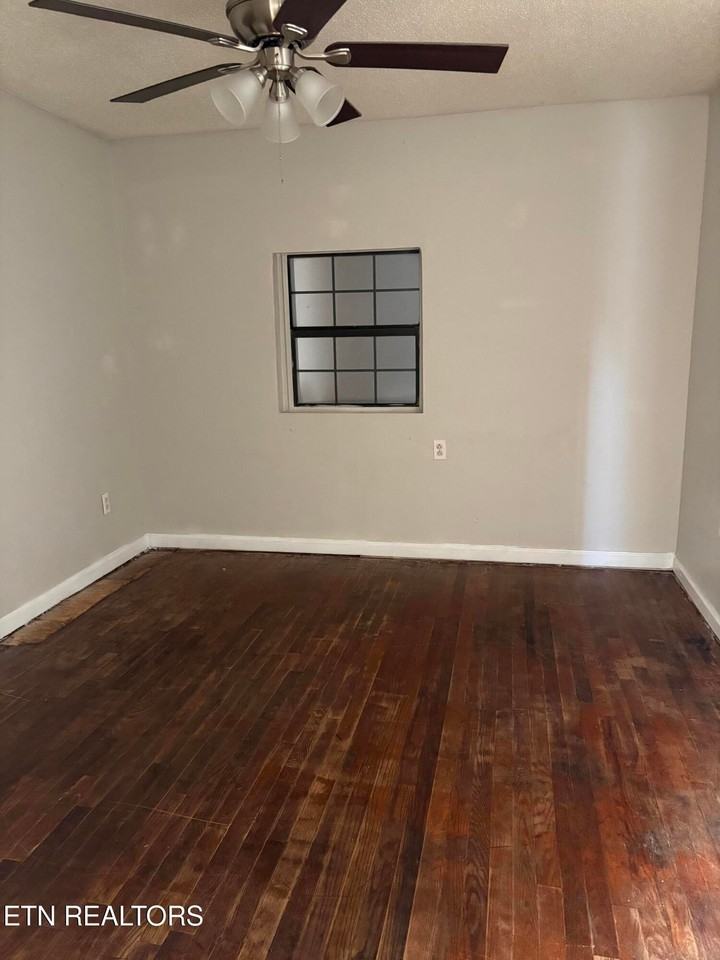 823 Siluria St - Photo 6 of 6