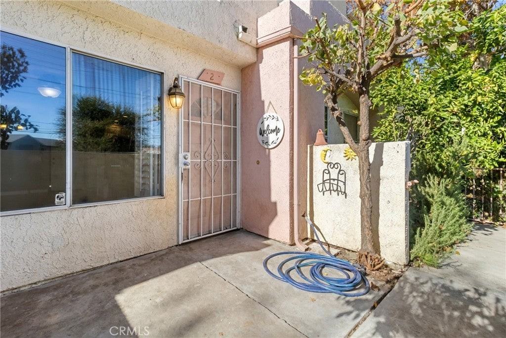 12411 Osborne St - Photo 2 of 24