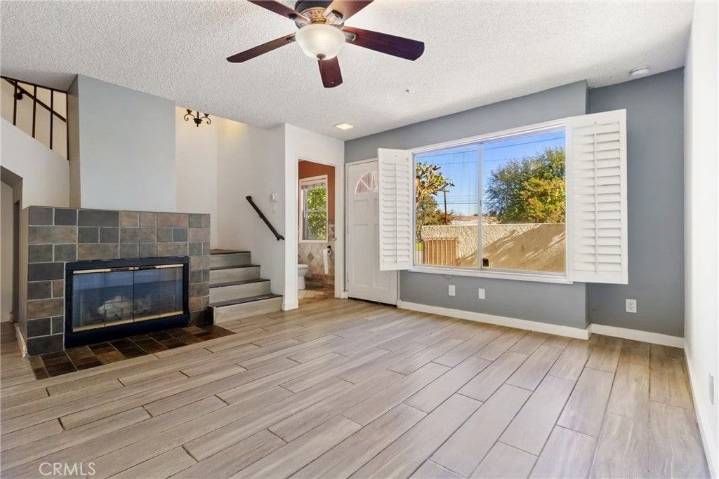 12411 Osborne St - Photo 3 of 24