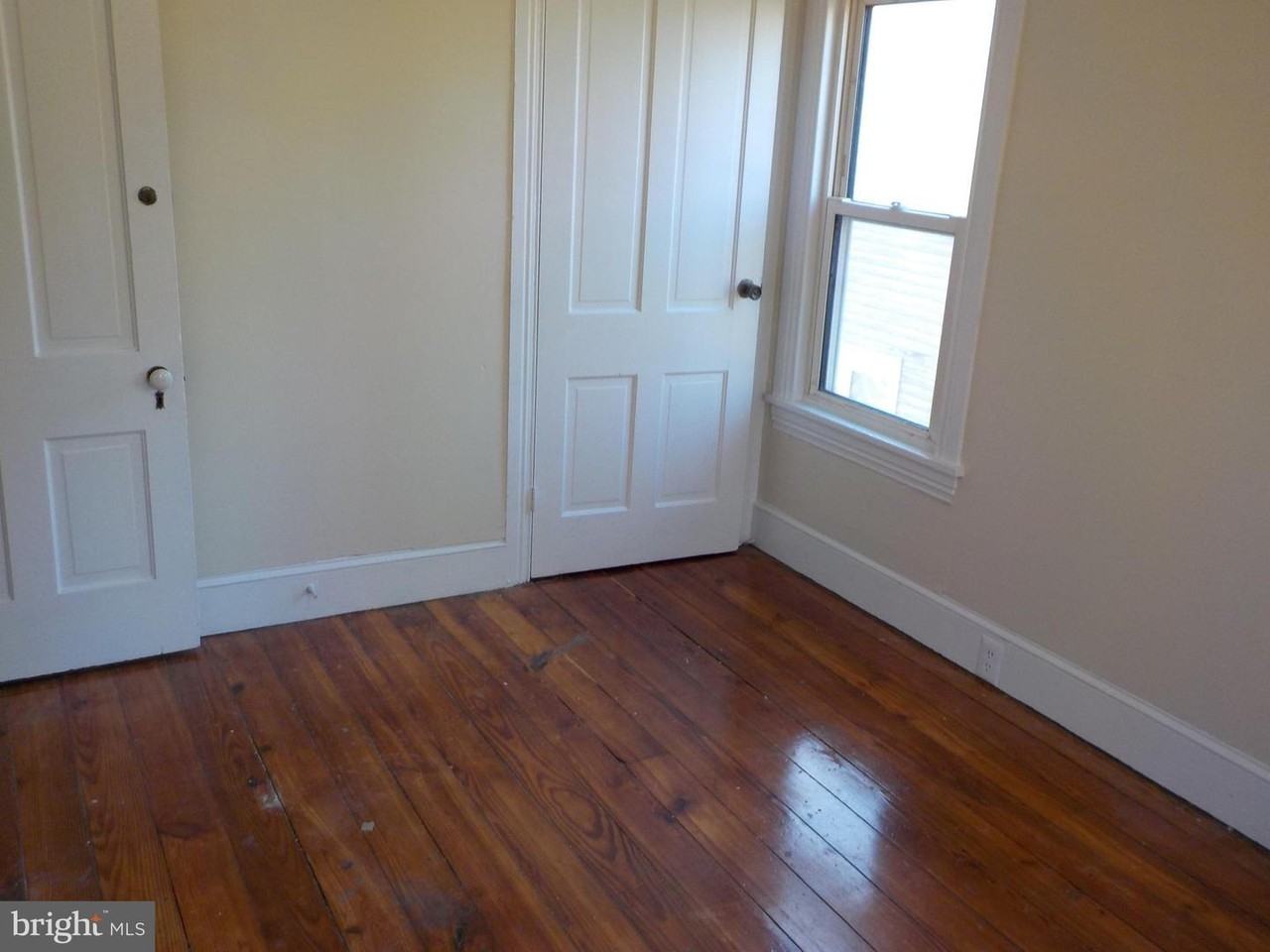 23 Seventh St - Photo 5 of 8