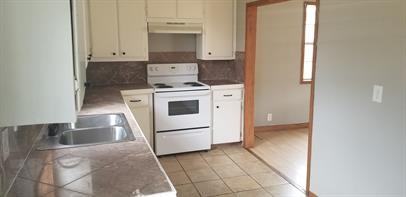 195 S Cumberland St - Photo 6 of 11