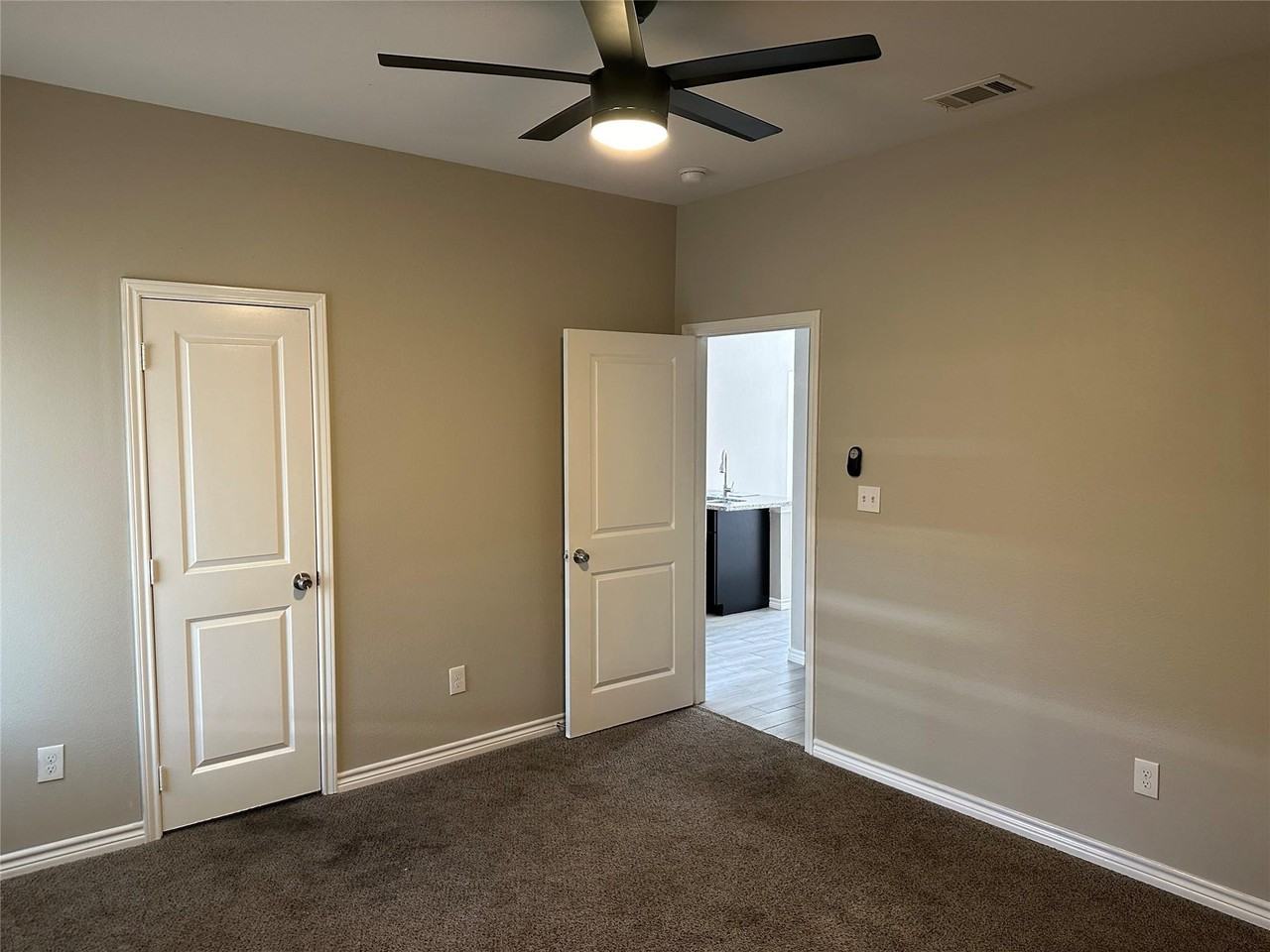 16614 Meadowcroft - Photo 5 of 12