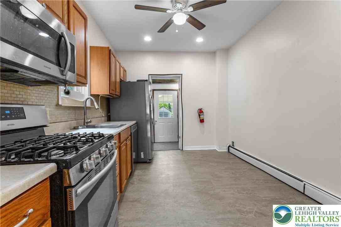 48 South St - Photo 7 of 22
