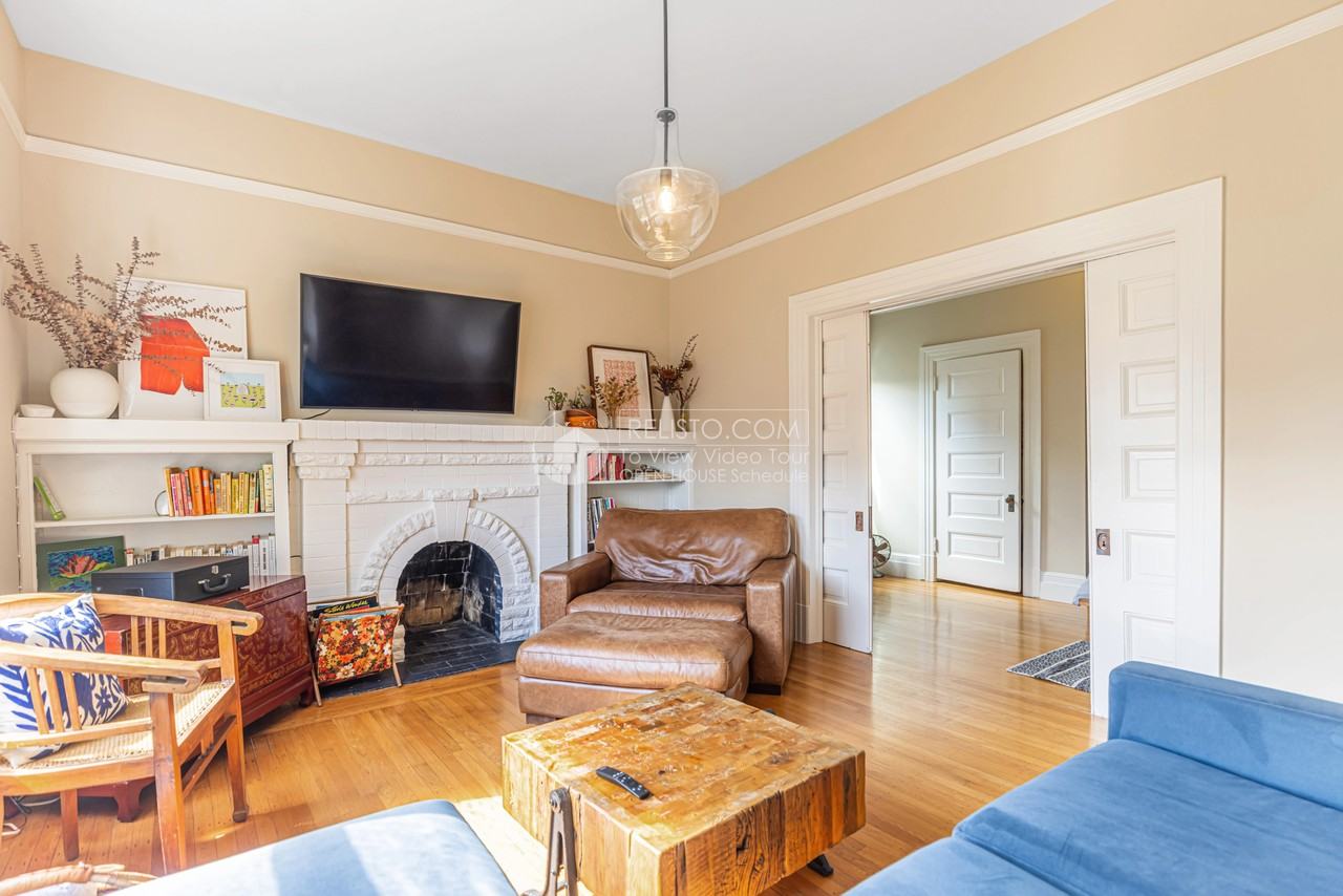 475 10th Ave - Photo 3 of 24