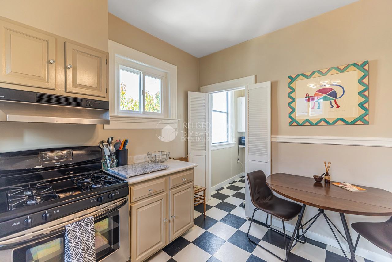 475 10th Ave - Photo 7 of 24