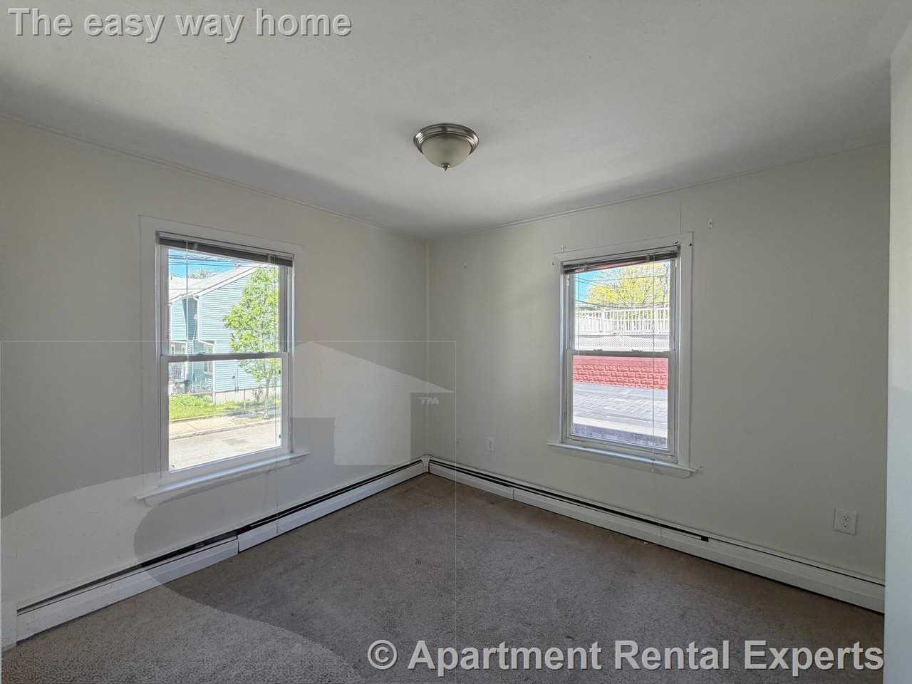 42 Lincoln St #1 - Photo 7 of 15