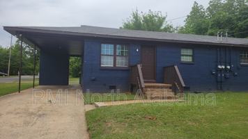 featured image of 4006 Foster Ave Sw #A