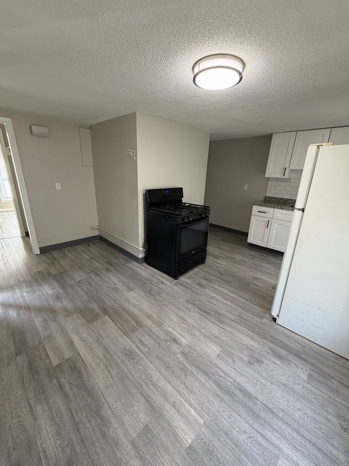 45 Locust St #2S - Photo 2 of 7