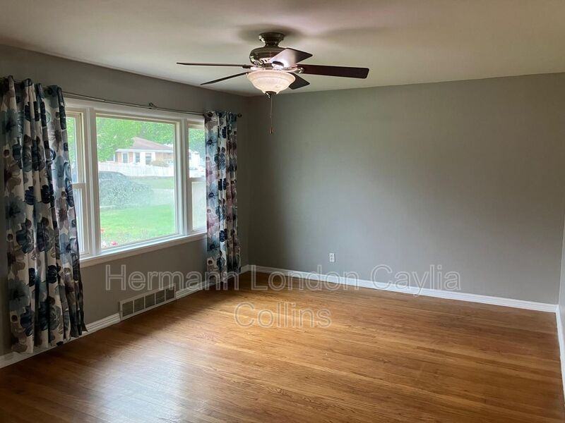 225 Florisota Dr - Photo 6 of 24