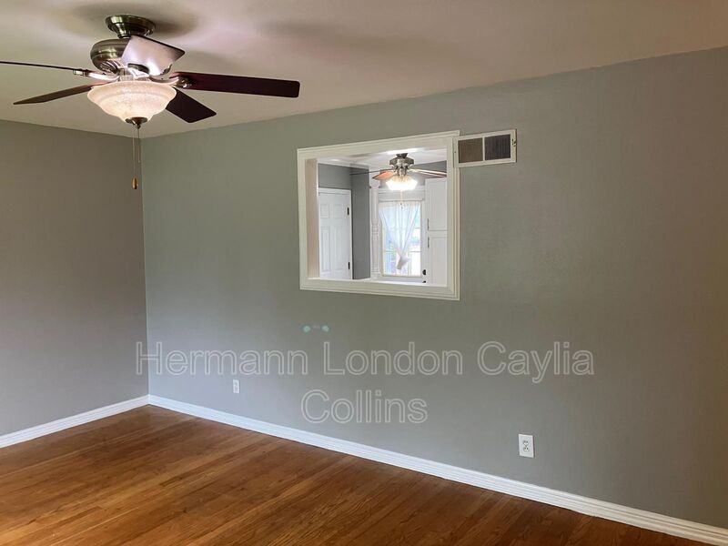 225 Florisota Dr - Photo 7 of 24