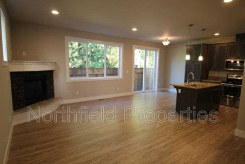 4857 100th St Ne #A - Photo 2 of 26