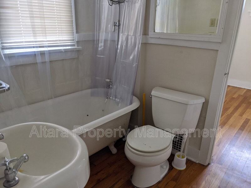1824 S Franklin St - Photo 7 of 20