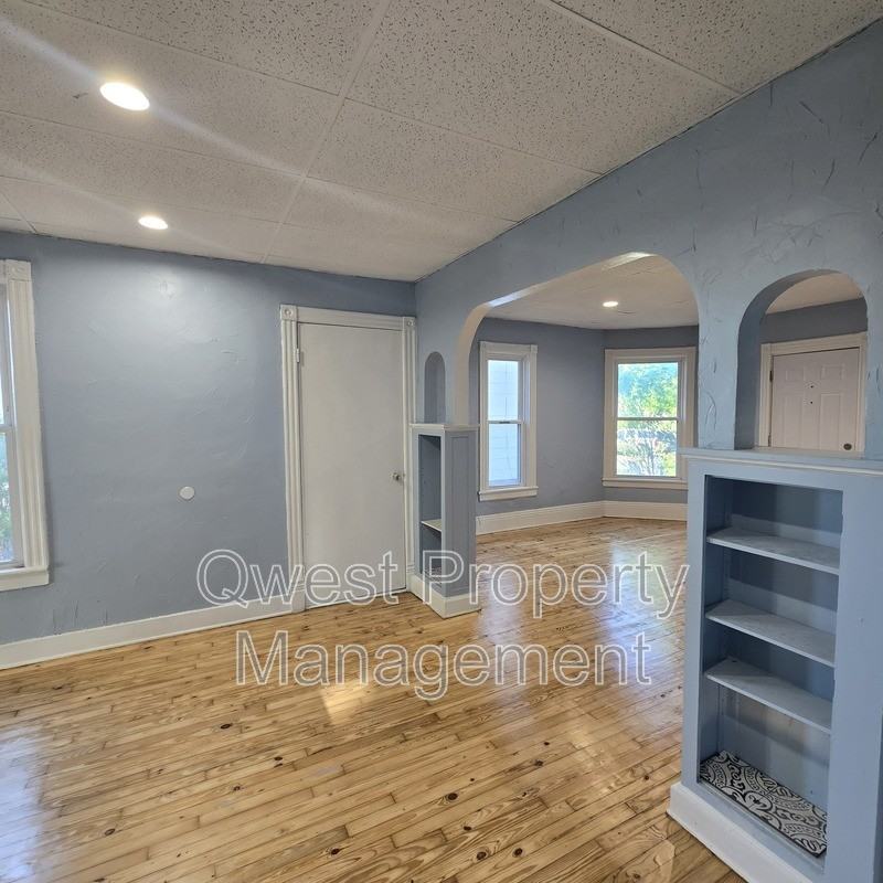 747 1st St Nw #1 - Photo 2 of 10
