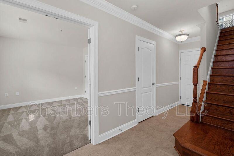 415 N Upton Ct - Photo 4 of 50