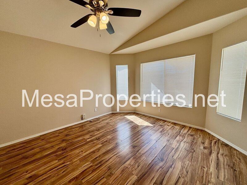 14390 Hillsborough Dr - Photo 6 of 29