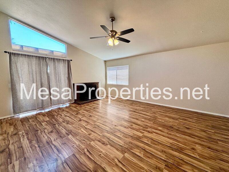 14390 Hillsborough Dr - Photo 7 of 29