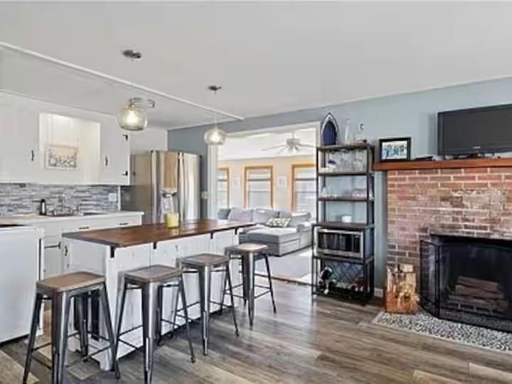 10 Stanton Ave - Photo 2 of 17