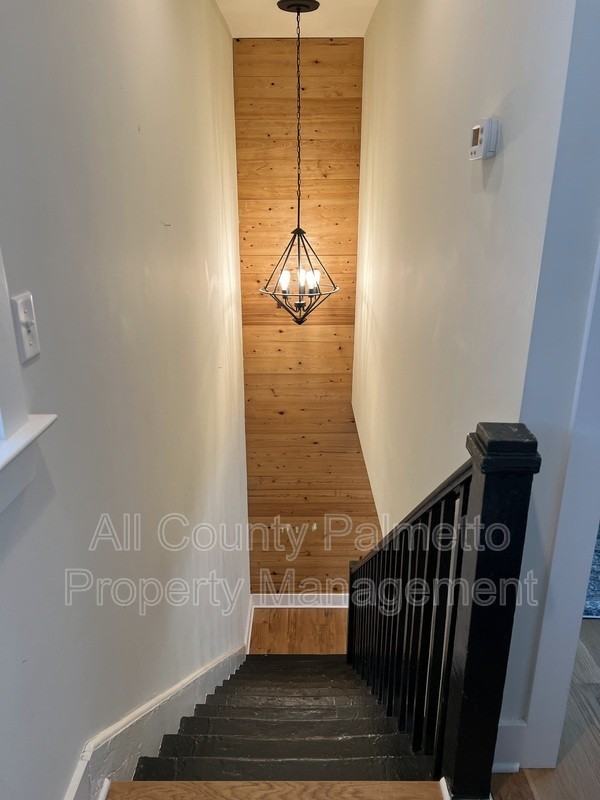 278 Ashley Ave - Photo 6 of 20