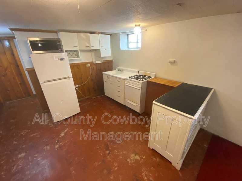 168 N 4th St #1 - Photo 2 of 7