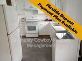 featured image of 705 Ferris Ct #4