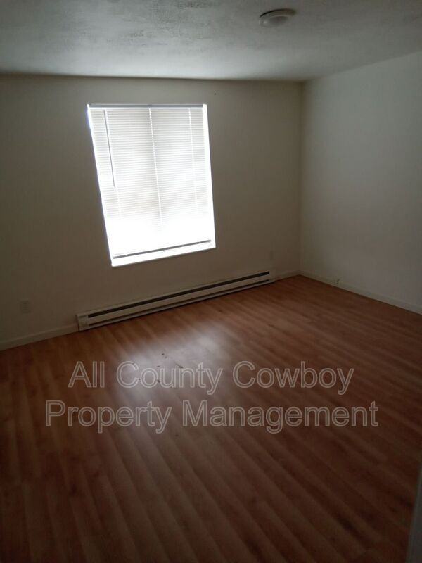 705 Ferris Ct #4 - Photo 6 of 8