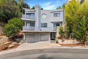 featured image of 2216 Bancroft Ave