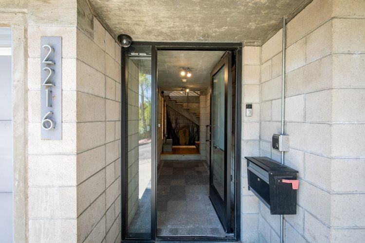 2216 Bancroft Ave - Photo 3 of 46