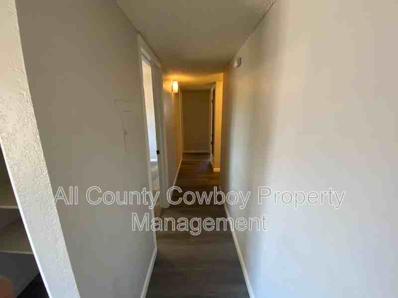 267 N 8th St #6 - Photo 5 of 13