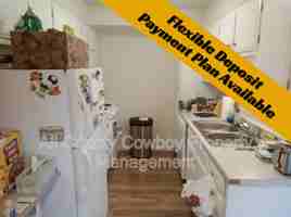 featured image of 1516 E Grand Ave #101