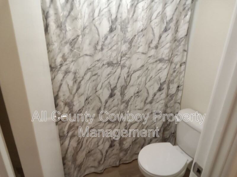 1516 E Grand Ave #101 - Photo 7 of 9