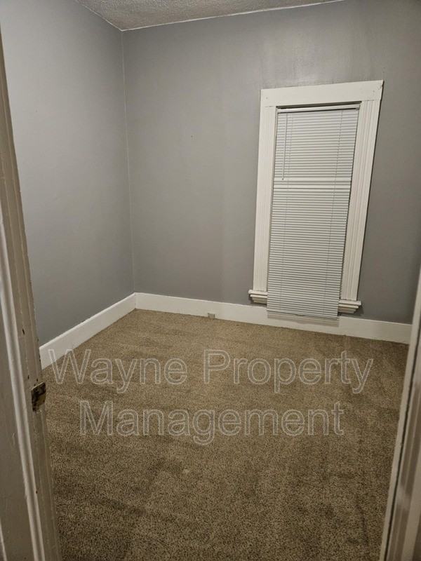 217 N Lincoln Ave - Photo 4 of 13