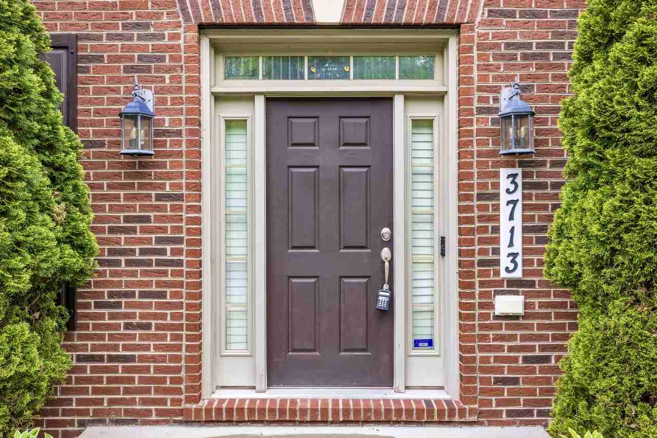 3713 Chancelsors Dr - Photo 5 of 50