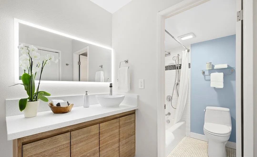 10966 Rochester Ave #4F - Photo 7 of 8