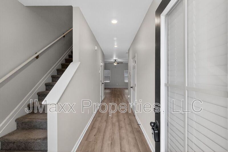 7151 Chara Ln Sw - Photo 2 of 16