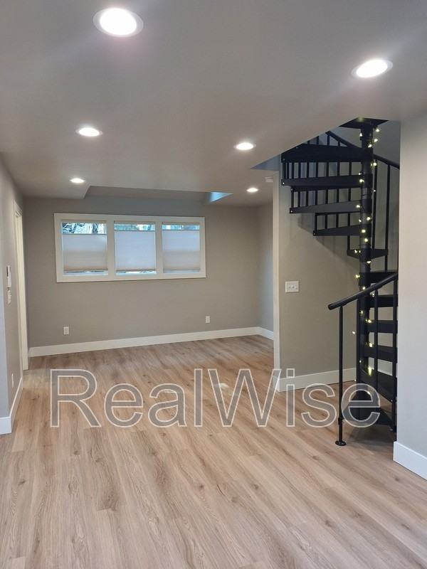 126 Strawberry Ln - Photo 5 of 15