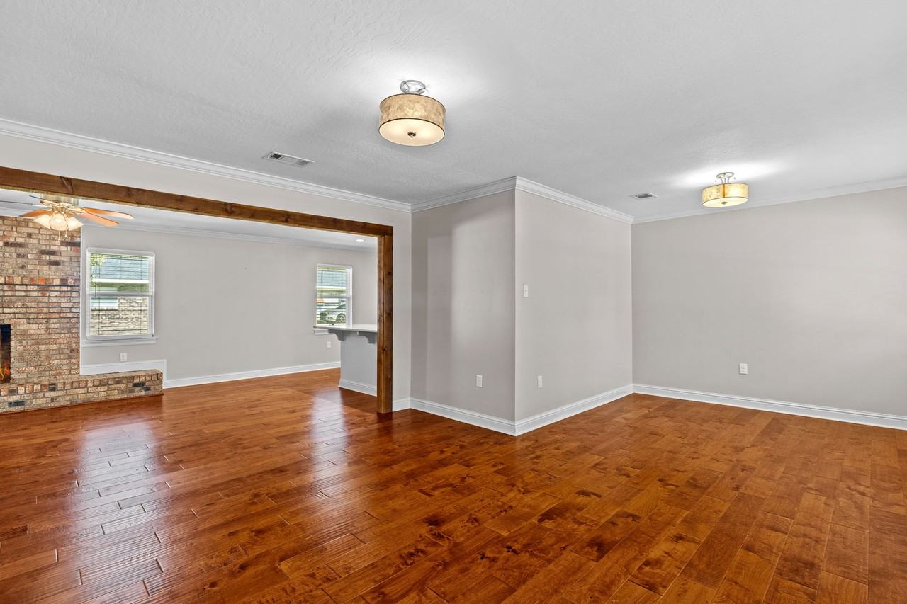 204 W Ninth Ave - Photo 3 of 16