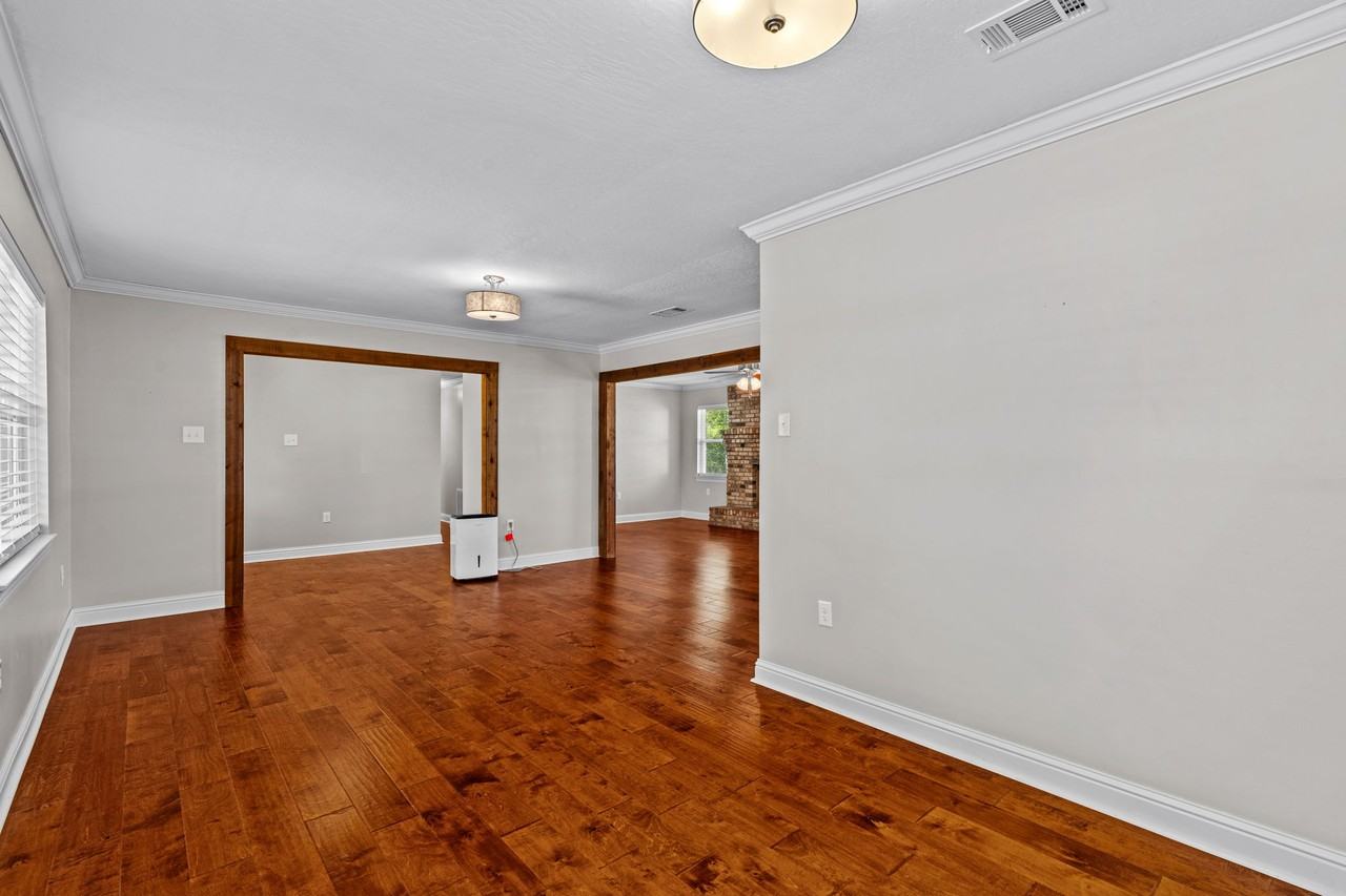 204 W Ninth Ave - Photo 4 of 16