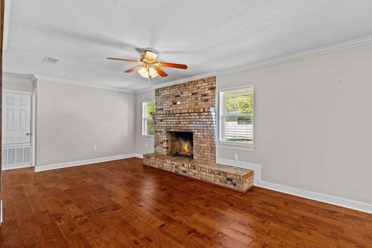 204 W Ninth Ave - Photo 5 of 16