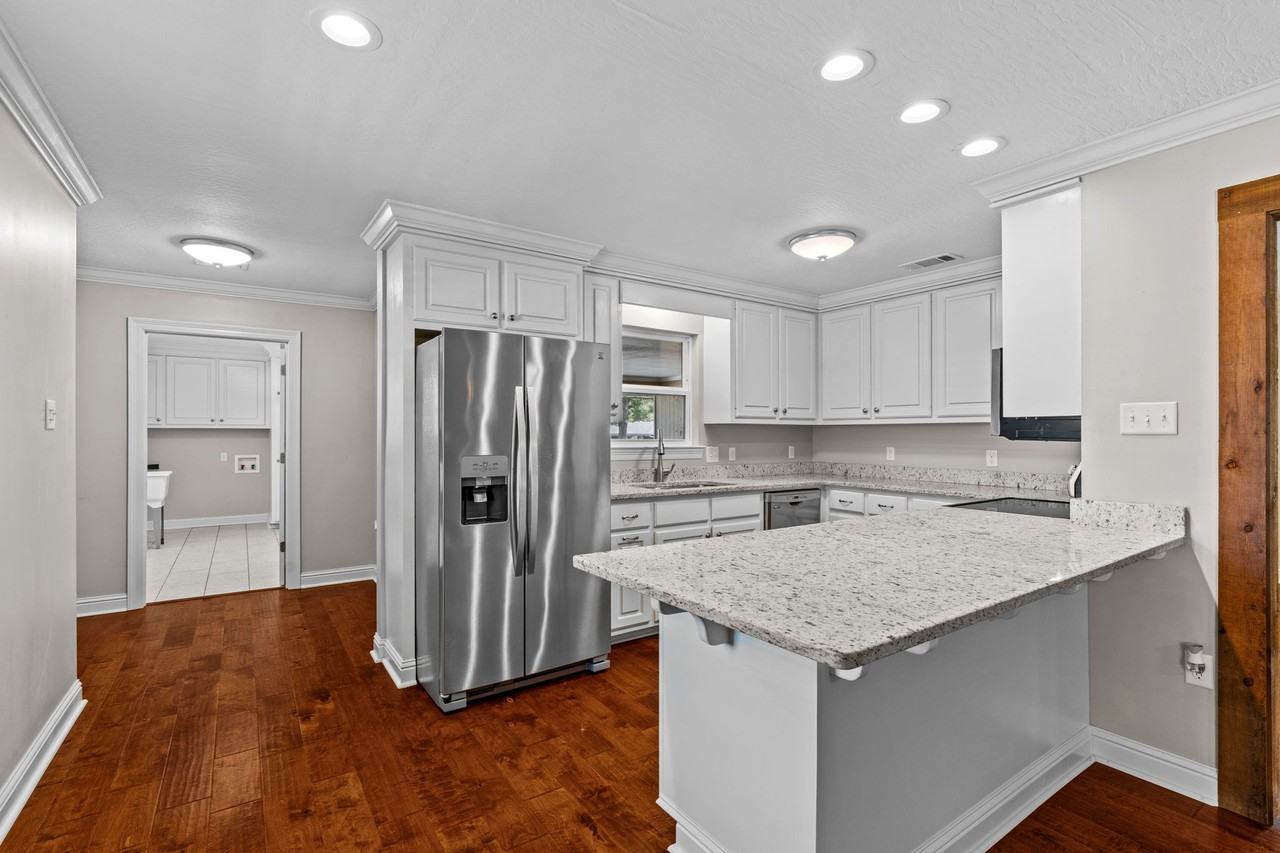 204 W Ninth Ave - Photo 6 of 16